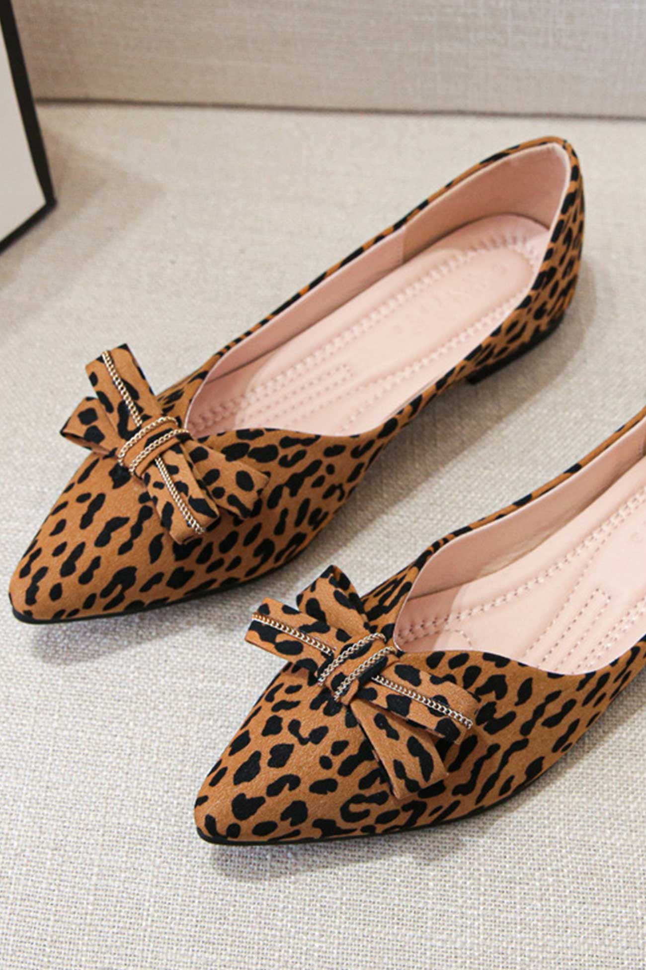 Pointed Toe Leopard Print Bow Flats