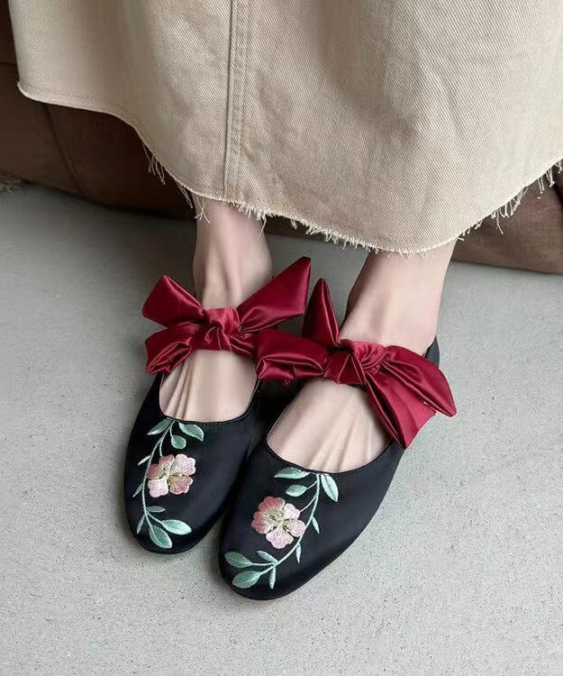 Retro Black Embroidery Satin Bow Lace Up Flats Shoes Kj064