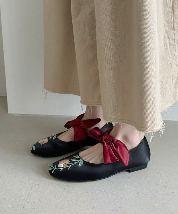 Retro Black Embroidery Satin Bow Lace Up Flats Shoes Kj064