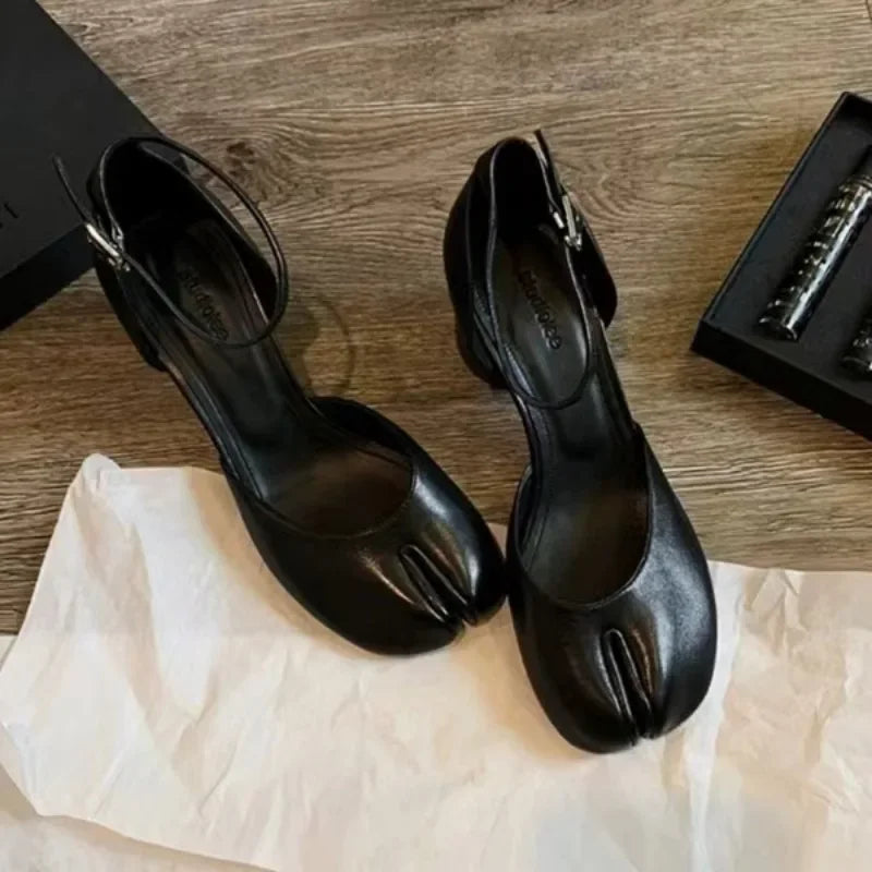 Tabi Ninja Shoes Womenround Split Toe Shallow Thick Heel Sandals Single Mid Heel Mary Janes Shoes Female Pumps