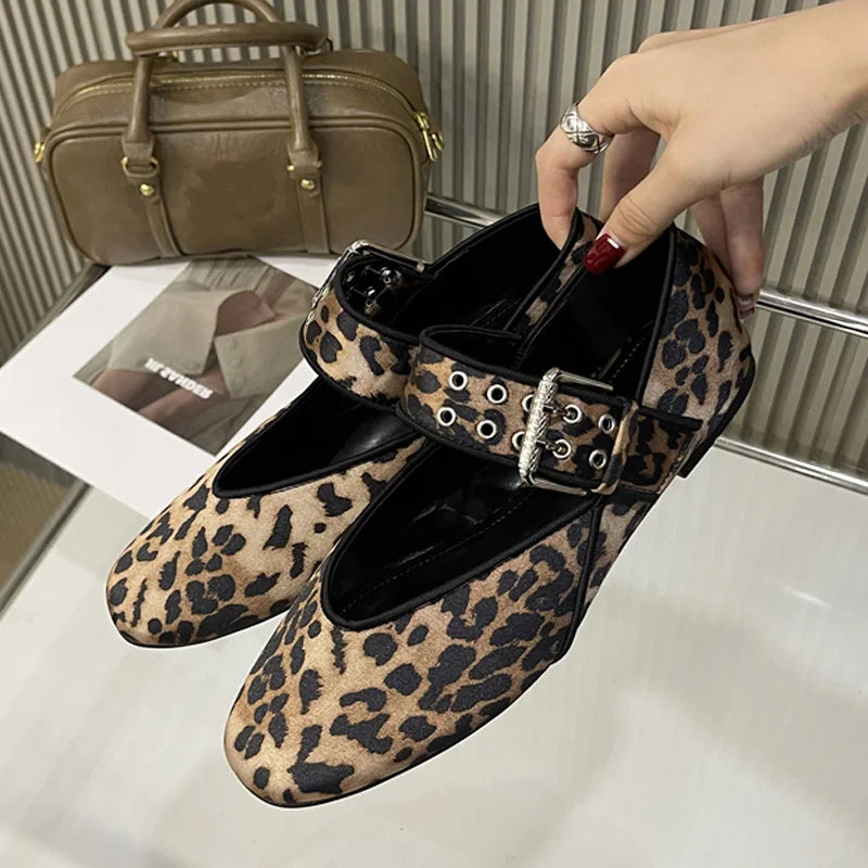 Large Size 43 Round Toe Buckle Strap Flat Shoes Design Style Leopard Print Mule Zapatos De Mujer