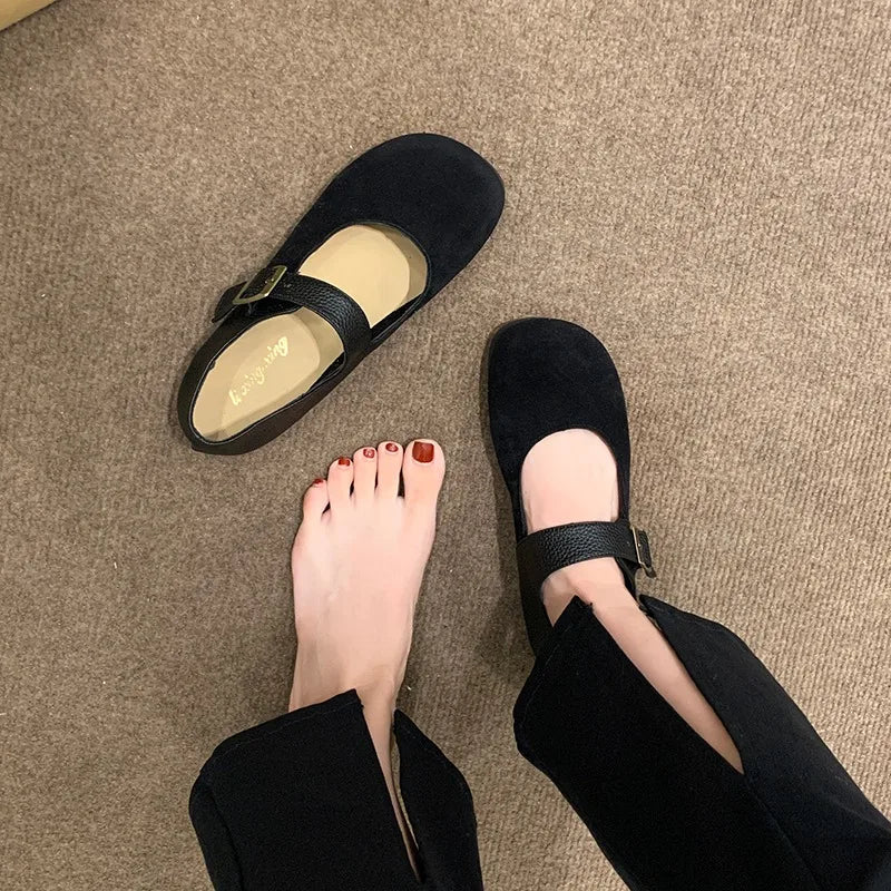 Designer New Leather Buckle Low Heel Mary Jane Shoes Spring Autumn Soft Sole Flat Shoes for