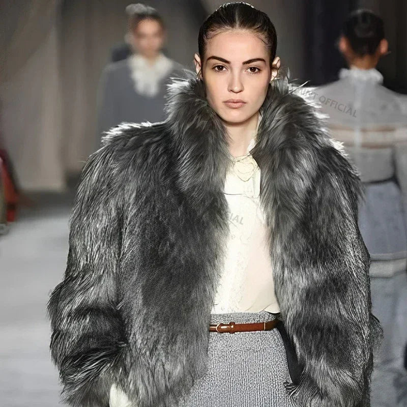 Brand Runway Fluffy Faux Fur Coat Luxurious Fox Fur Stand Collar Short Jacket Winter Overcoat