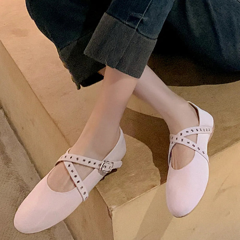 Spring Summer New Flats Genuine Leather Ballet Flats Round Toe Buckle Strap Comfortable Shoes Woman Concise