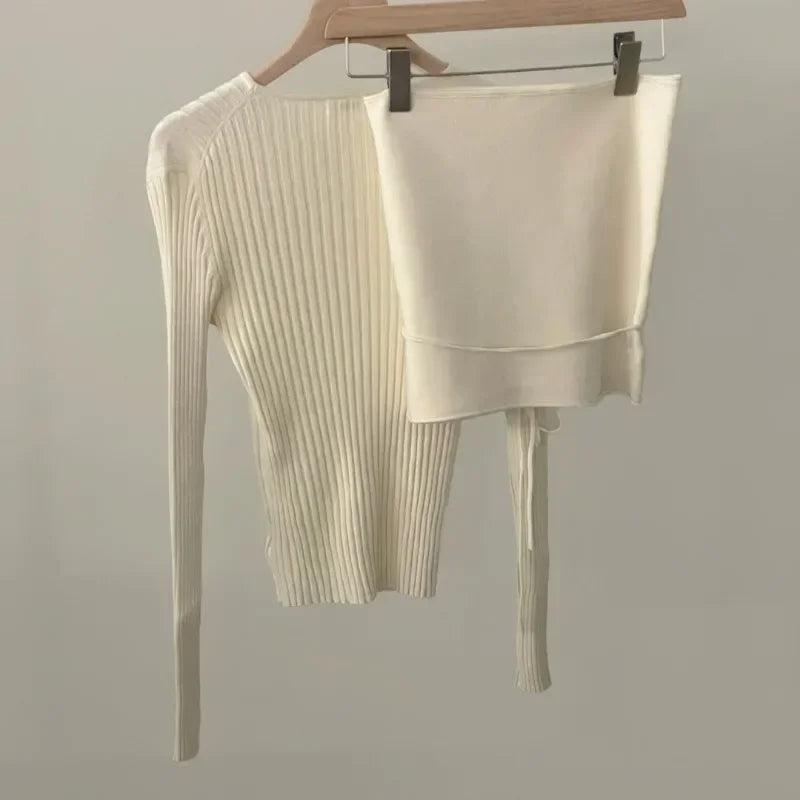 Autumn New High Street Slim Thread Long Sleeve Sweater + Color Laceup Camisole Twopiece Suit