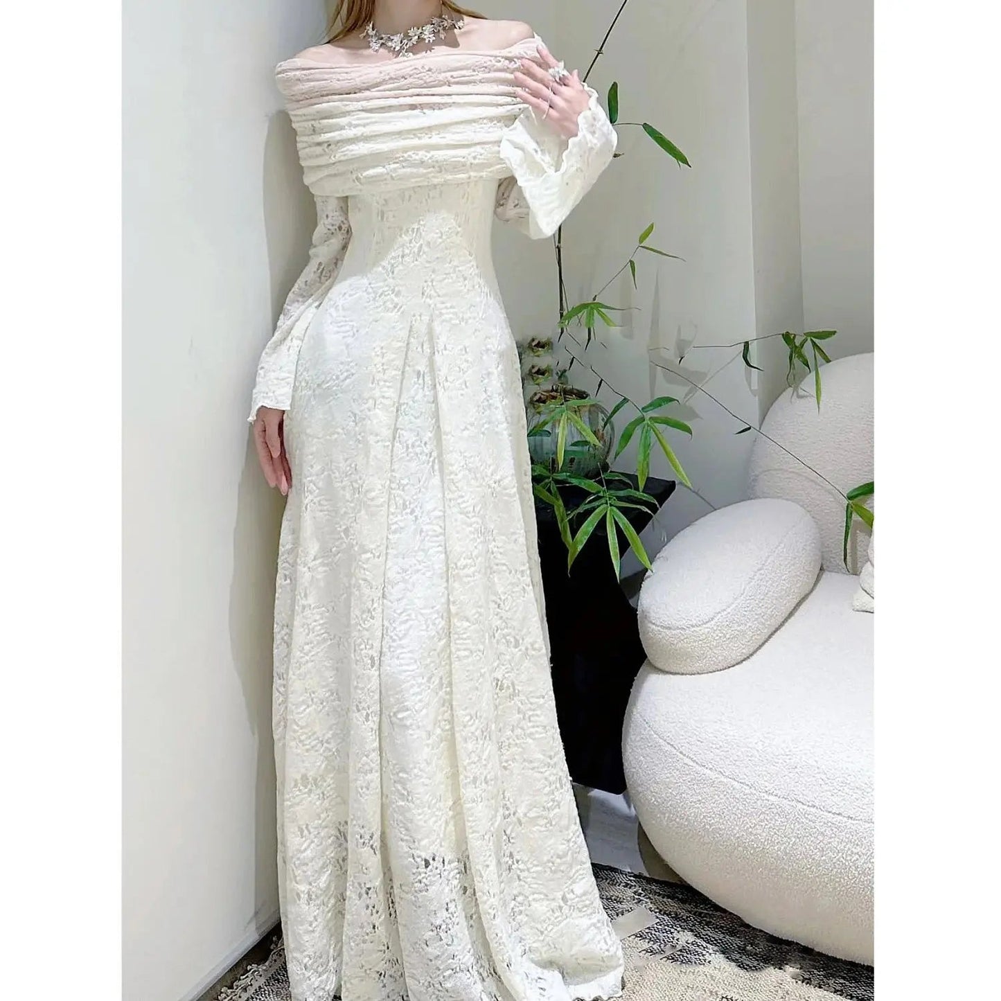 Autumn/winter Retro Flare Sleeve Off Shoulder Shawl White Dress Slimming Knitted Jacquard Fishtail Maxi Dress for