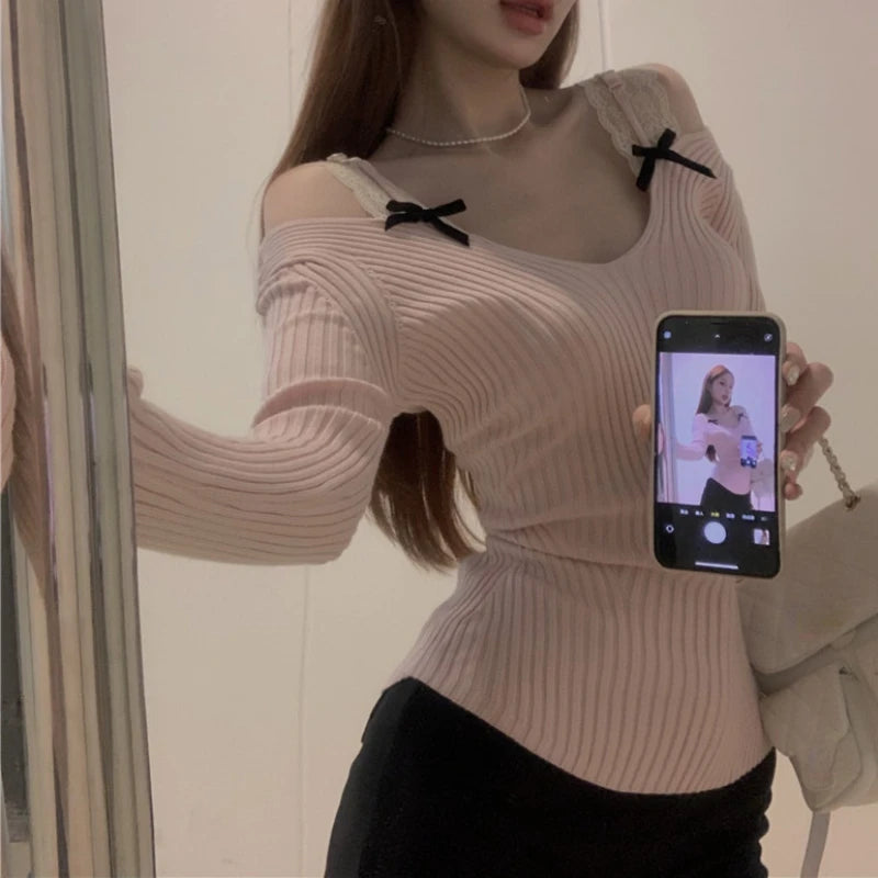 Twopiece Strapless Bow Longsleeved Sweater Spring New Korean Contrast Color Lace Splicing Knitted Tops