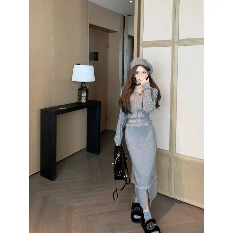 Sweet Hot Girl Suit Autumn Color Zipper Longsleeved Hooded Sweater High Waisted Long Skirt Twopiece Set