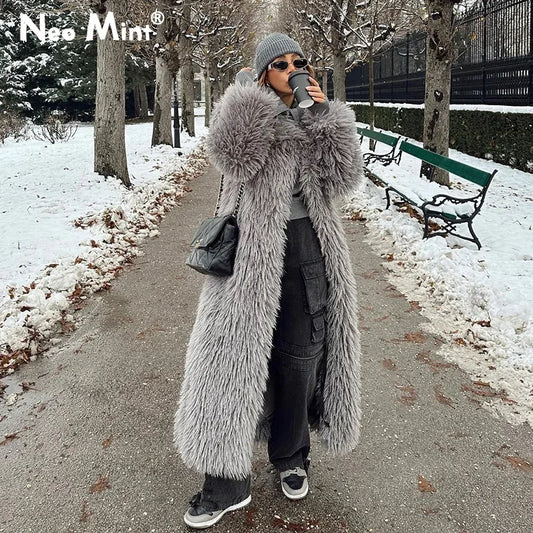 Extra Long Lamb Fur Teddy Coat Winter Mob Wife Style Oversized Chunky Faux Fur Jacket Overcoat