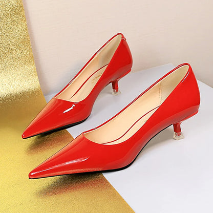 Patent Leather Mid Heel Shoes Spring New Kitten Heels 4.5 Cm Pointed Shoes Pumps Occupational Ol Office Heels