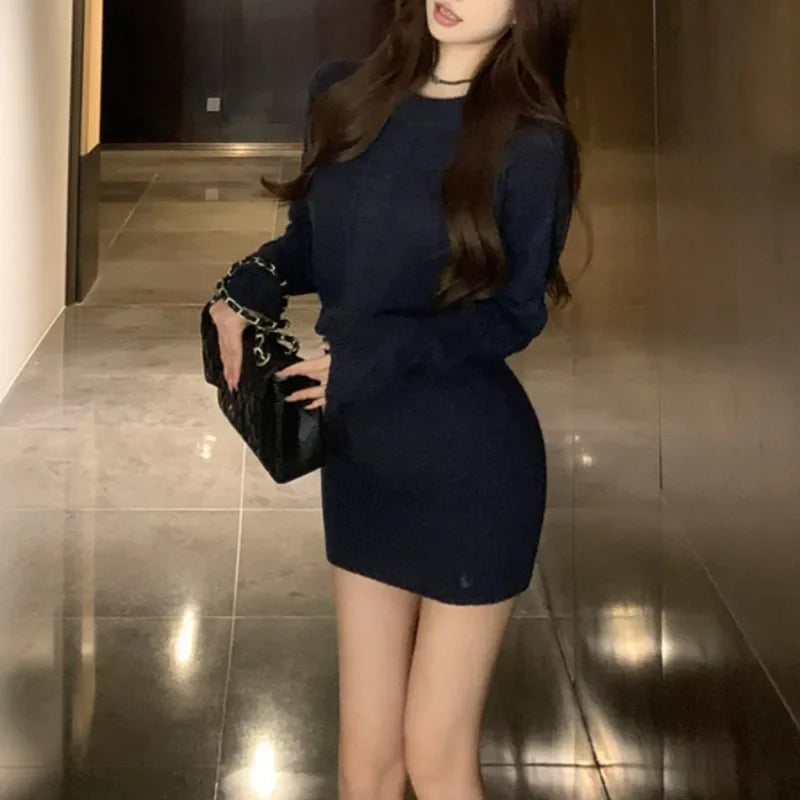 Korean Slim Thread Knitted Longsleeved Dress Winter New Oneck Color Mini Dress