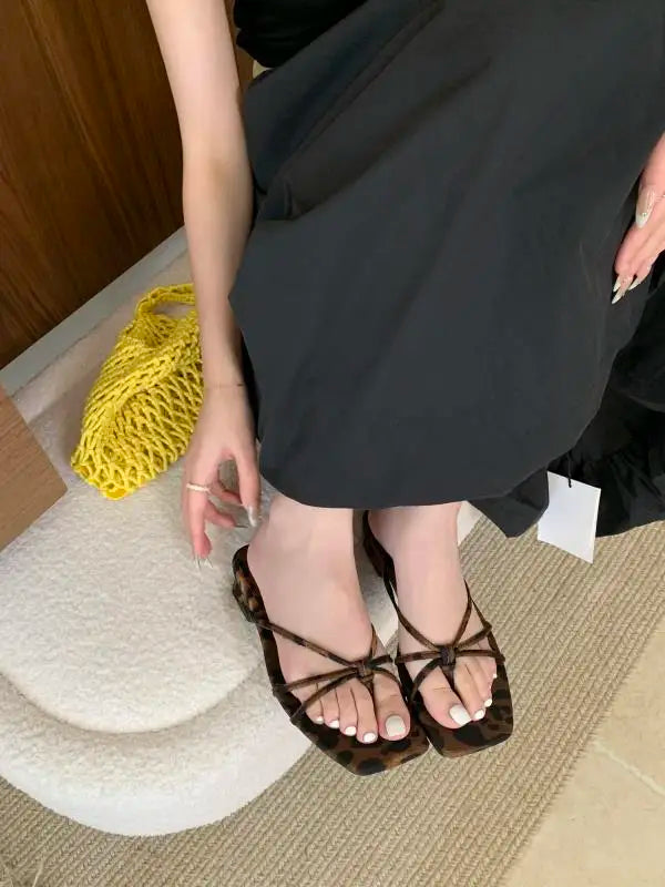 Rubber Flip Flops Leopard Shoes Summer Clogs Woman Crosstied Female Slippers Square Toe Slides Hawaiian Beach Soft Block L