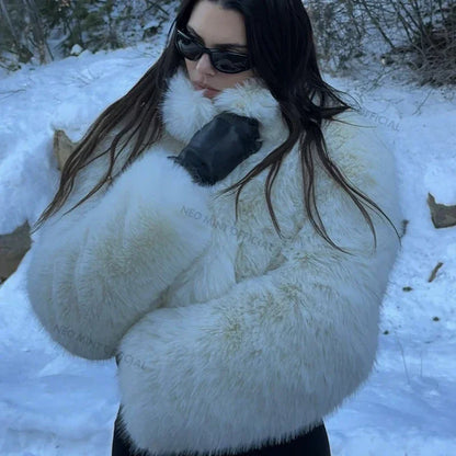 Brand Iconic Kendall Jenner Snow White Fox Fur Jacket Winter Fluffy Warm Faux Fur Coat