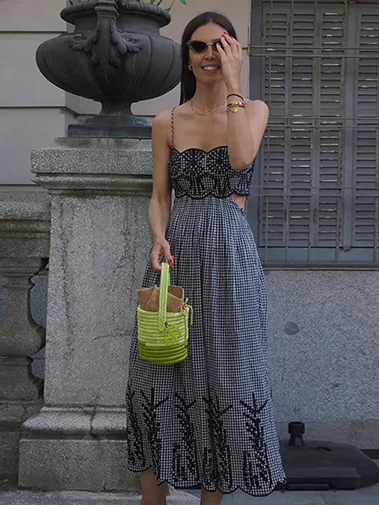 Embroidery Hollow Slip Dress Plaid Sleeveless Maxi Dresses Spring Summer Lady New High Street Robe