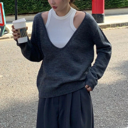 Autumn New High Street Vneck Color Longsleeved Sweater + Slim Camisole Twopiece Suit