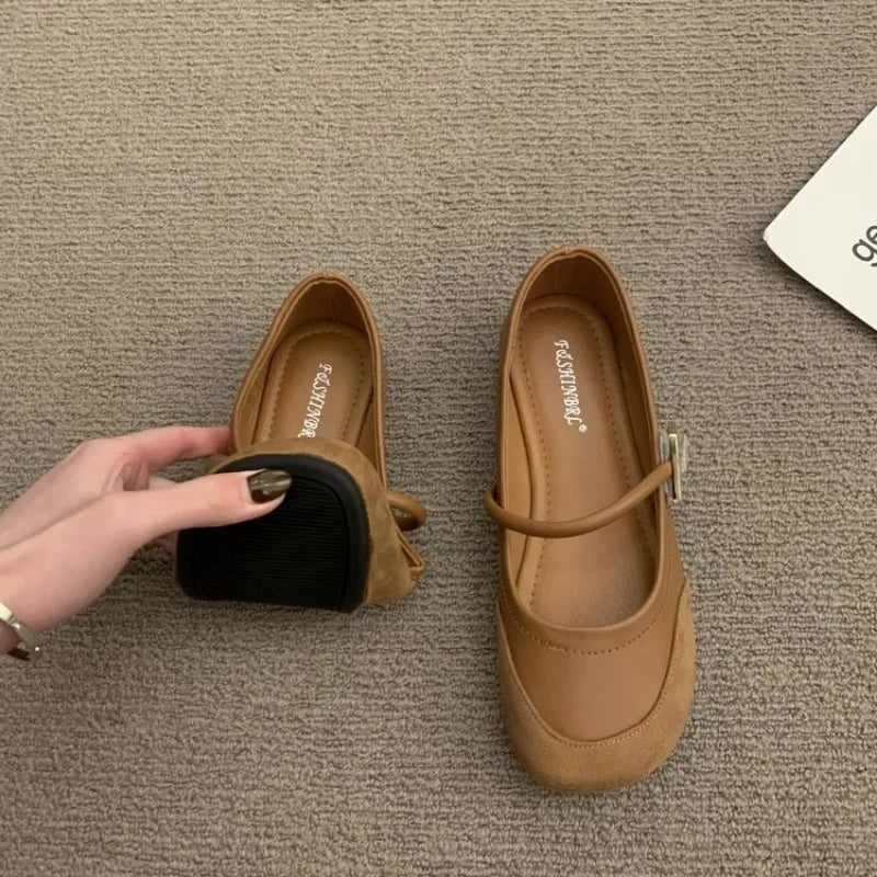 Designer New Leather Shallow Soft Sole Mary Jane Shoes Summer French Metal Buckle Flat Shoes