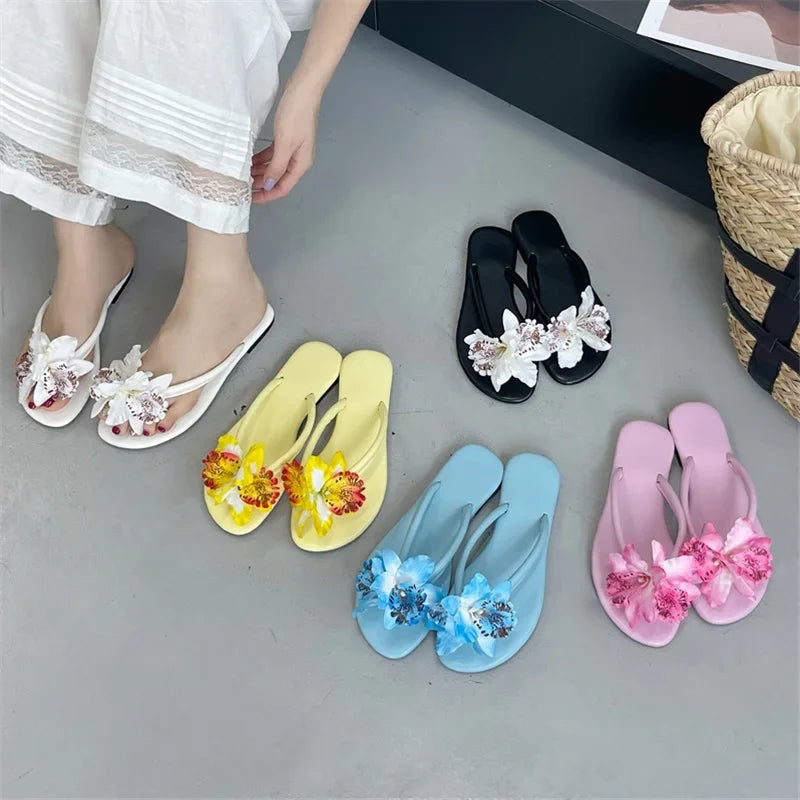 New Summer Design Camouflage Flower Low Flat Heels Slippers Clip Toe Outdoors Beach Flip Flops Shoes