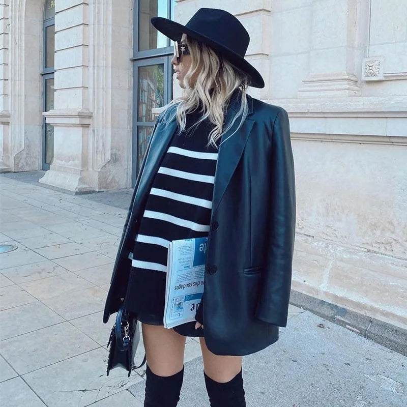 Winter Black and White Stripe Sweater Loose Pullover Jumper Tops Female Long Sleeve Turtleneck Knitted Sweaters