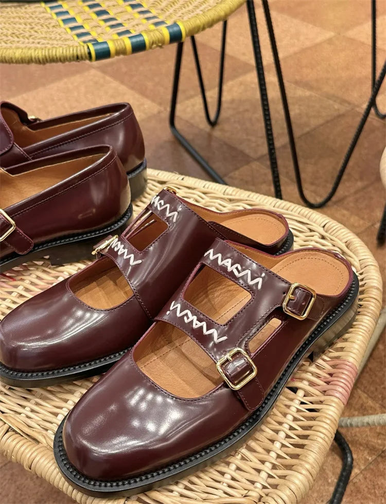 New Niche British Style Embroidered Letter Small Leather Shoes Metal Buckle Loafers Designer Shoes for