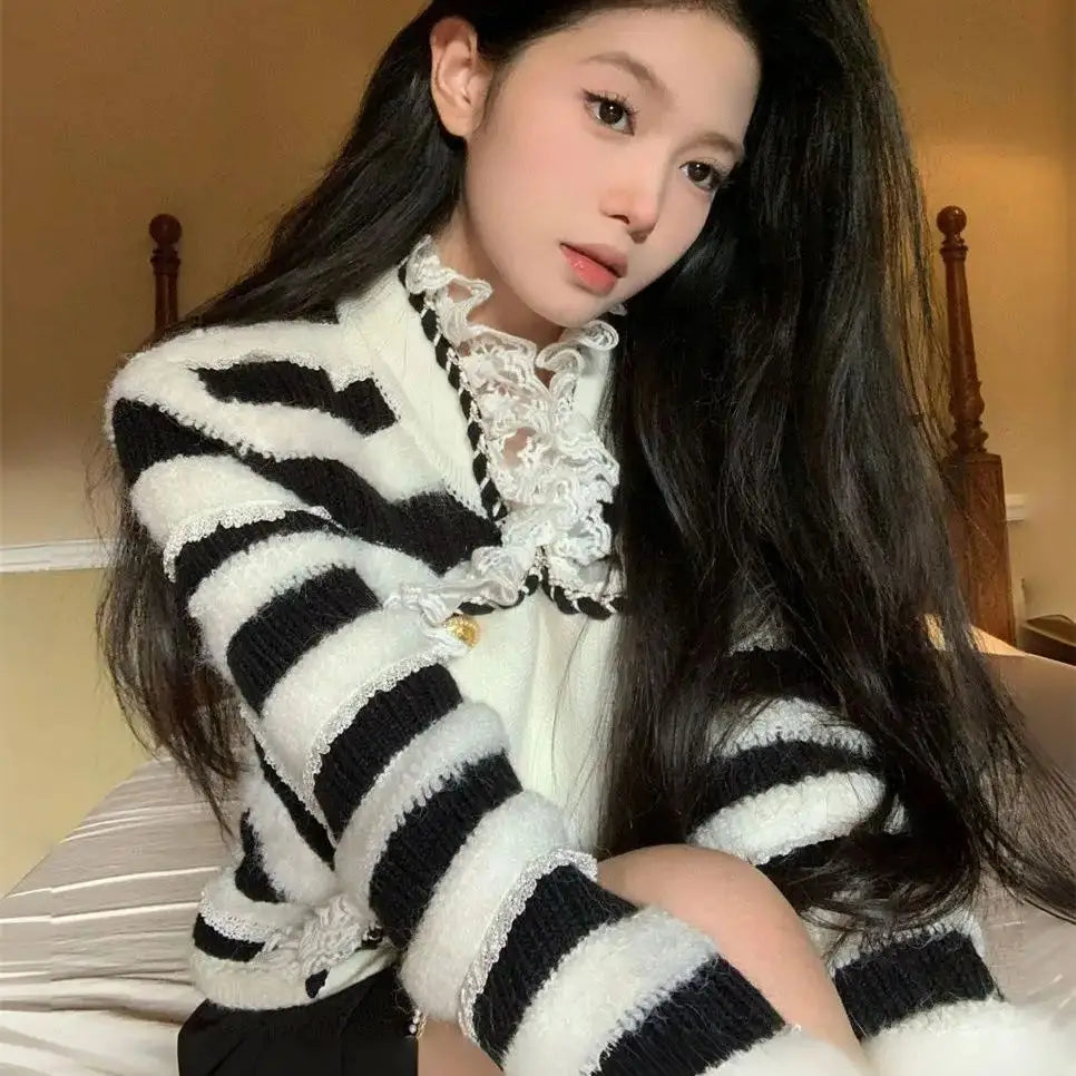 Skirt Twopiece Skirt Suit Knitted Sweater Winter Chaebol Style Heavy Industry Design Stripe New Highwaisted