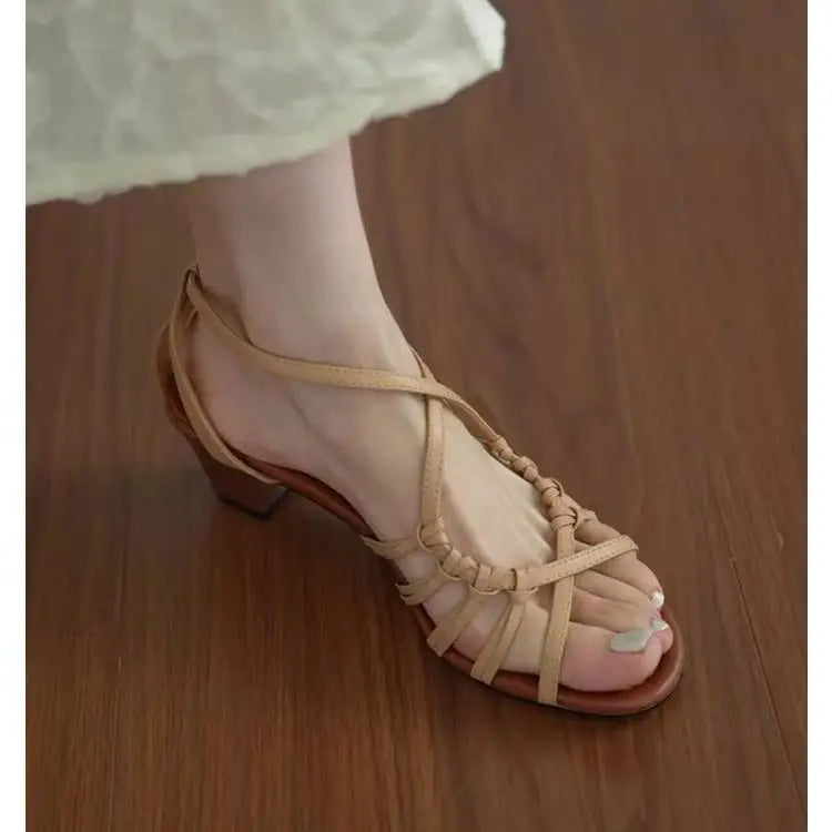 Open Toe Thick Heel Sandals for Woven Cross Straps Round Toe Roman Sandals Summer New Beach Shoes