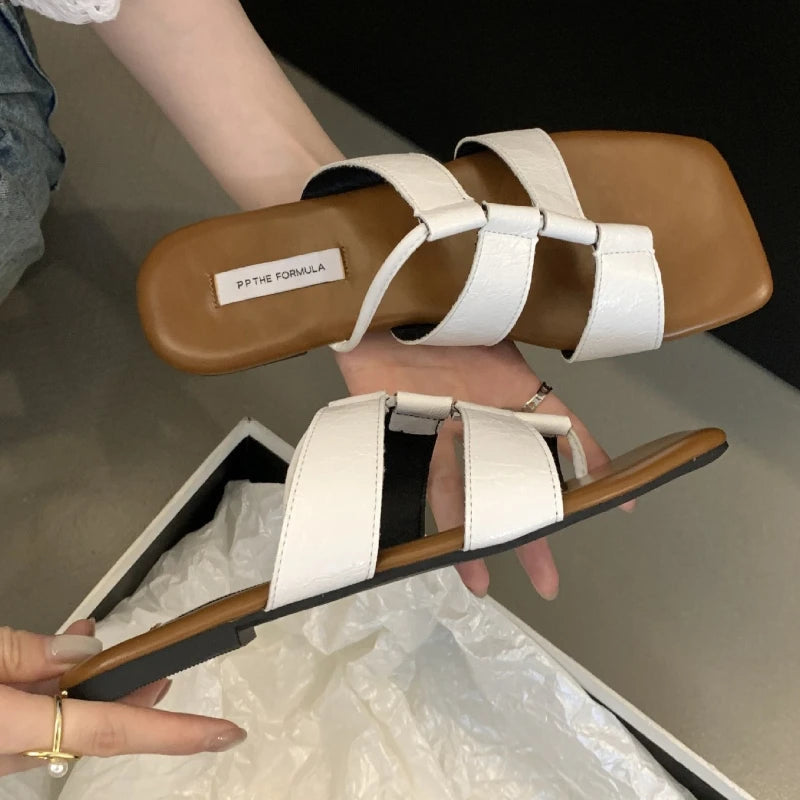 Designer Set Toe Flat Sandals Square Head Hollow Slippers Summer Party Soft Bottom Beach Shoes Flip Flops