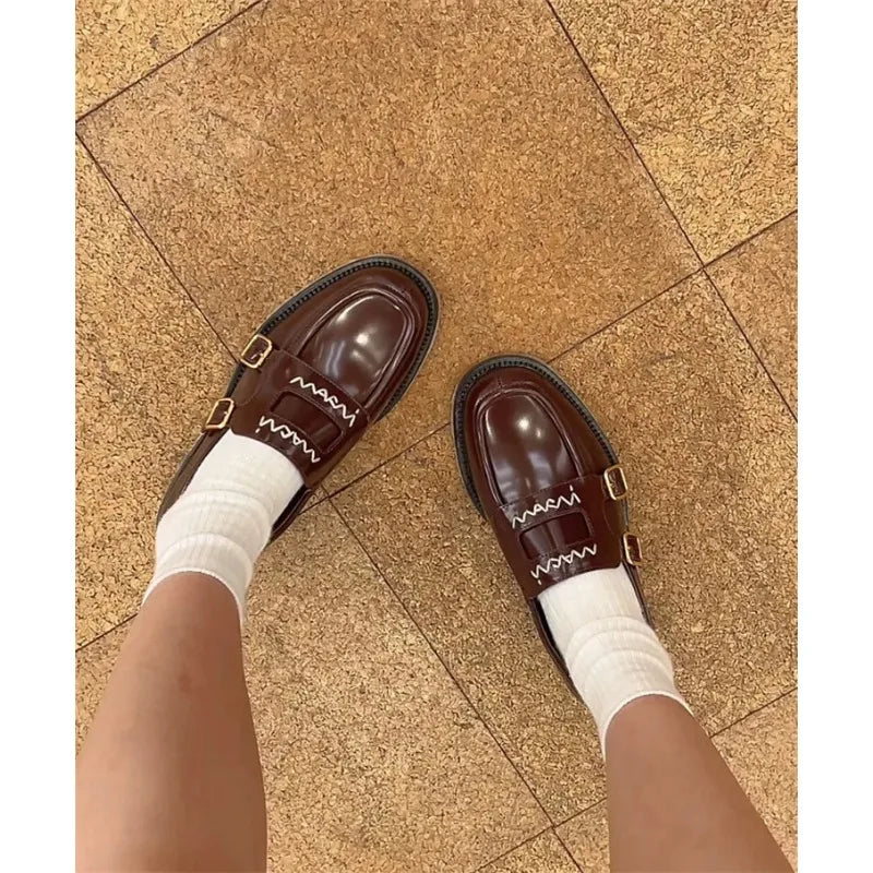 New Niche British Style Embroidered Letter Small Leather Shoes Metal Buckle Loafers Designer Shoes for