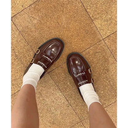 New Niche British Style Embroidered Letter Small Leather Shoes Metal Buckle Loafers Designer Shoes for