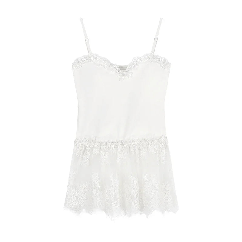 Autumn New Korean Vneck Slim Thread Longsleeved Sweater + Lace Splicing Hollow Camisole Twopiece Suit