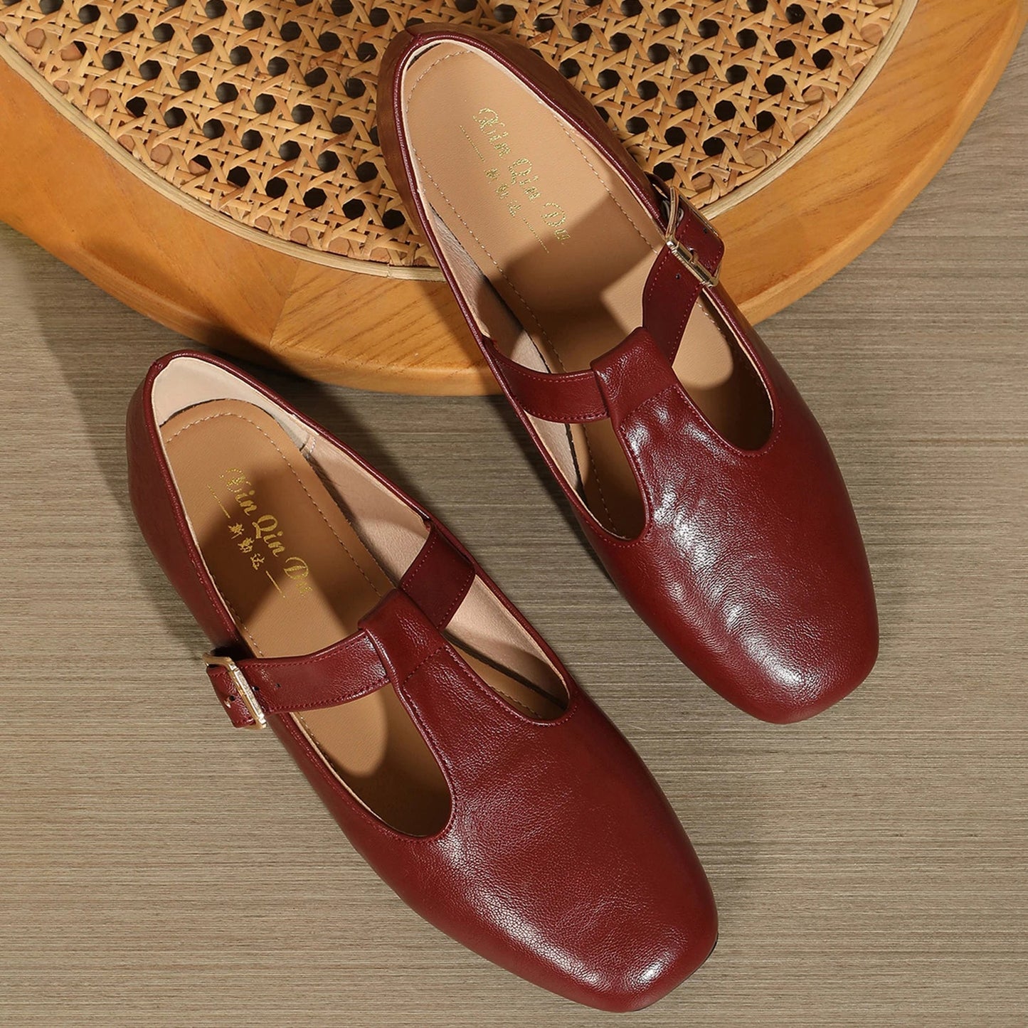 Slip on Tstrap Mary Jane Flats Comfy Round Toe Flat Shoes for Work Dressy Closed Toe Adjustable Strap Ballet Flats