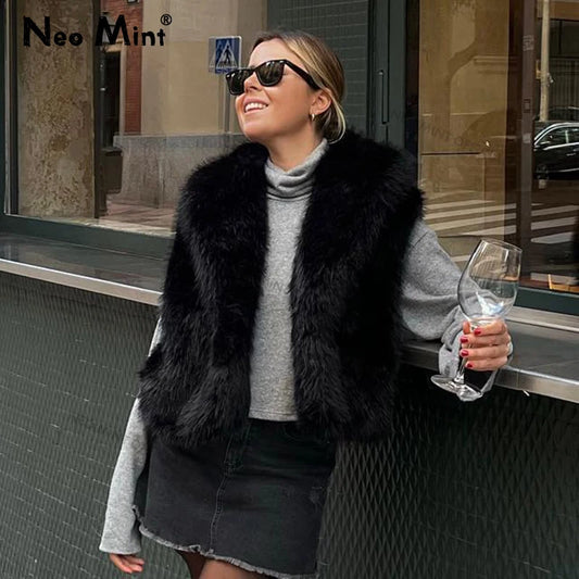 Faux Fur Vest Winter Warm Fake Fox Fur Sleeveless Jacket Coats Fluffy Waistcoat Autumn Outerwear Gilets