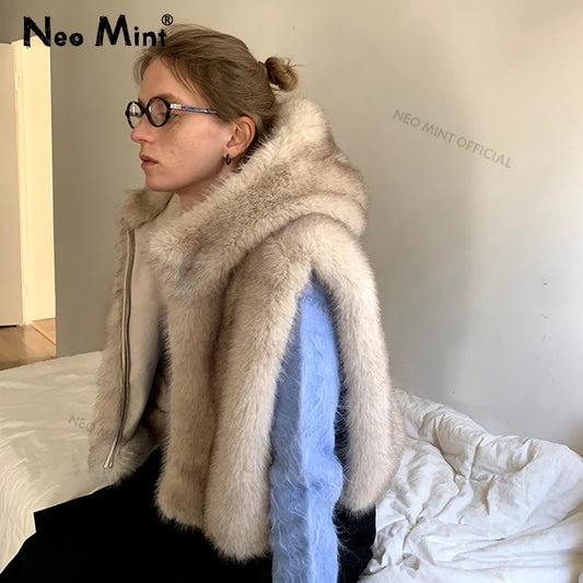 Exclusive Y3k Hooded Sleeveless Faux Fur Coat Waistcoat Autumn Winter Gradient Fox Fur Vest Top Gilet Femme