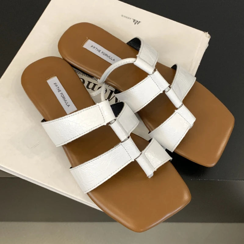 Designer Set Toe Flat Sandals Square Head Hollow Slippers Summer Party Soft Bottom Beach Shoes Flip Flops