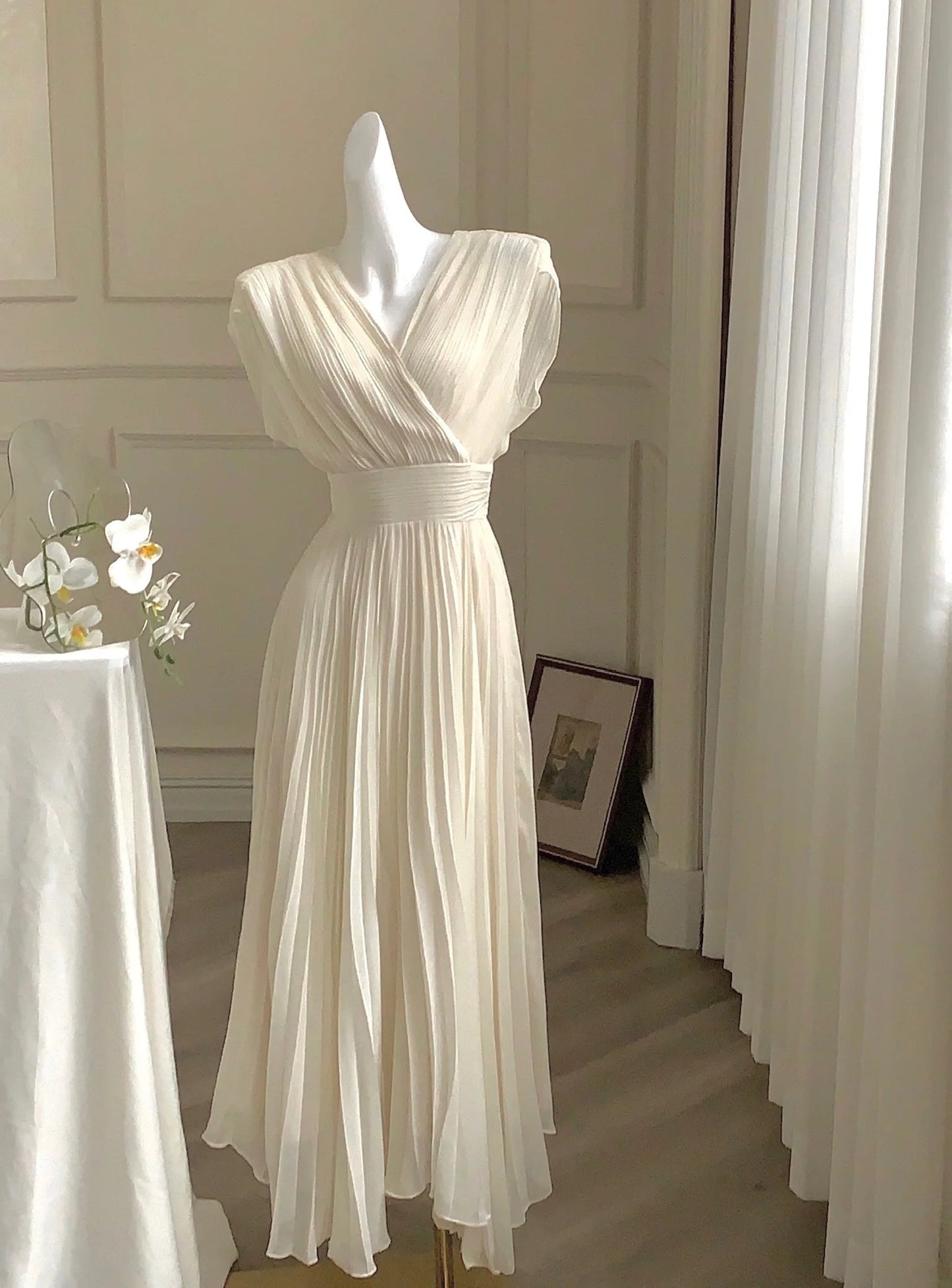 Summer New Party Pleats Long Dresses for Vneck High Waist Holiday Sleeveless Female Clothing Robe