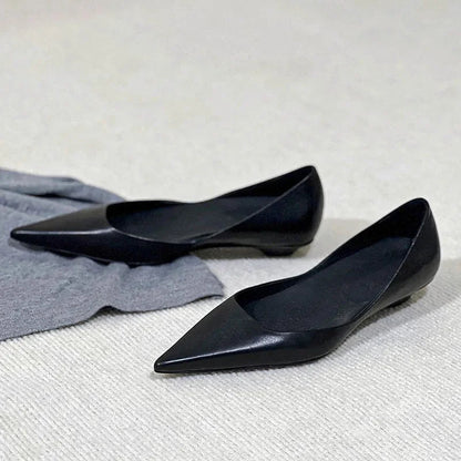 Pointed Toe Leather Flat Shoes Tapered Low Heel Pumps Black Shallow Mouth Design Comfort Office Shoe for