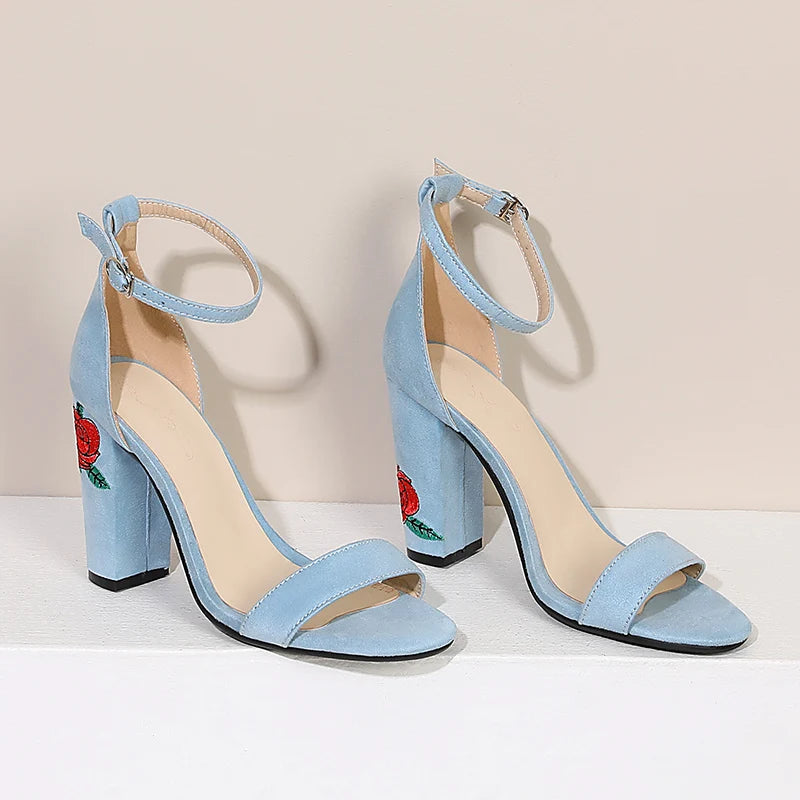 Style Embroidered Highheel Sandals Summer New Ankle Strap Retro Open Toe Wedding Shoes Female 3445
