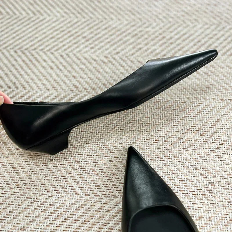 Pointed Toe Leather Flat Shoes Tapered Low Heel Pumps Black Shallow Mouth Design Comfort Office Shoe for