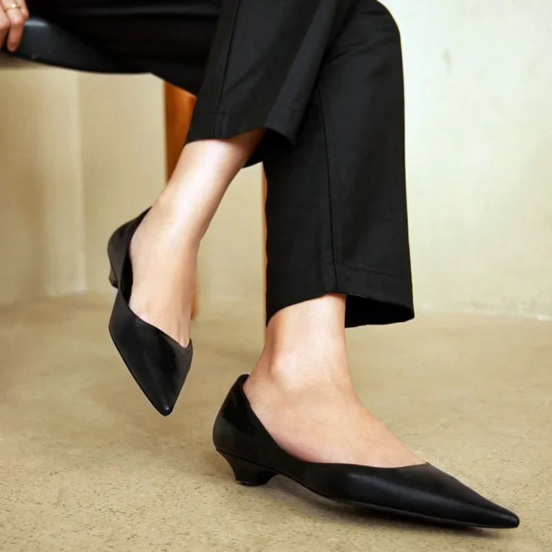 Pointed Toe Leather Flat Shoes Tapered Low Heel Pumps Black Shallow Mouth Design Comfort Office Shoe for