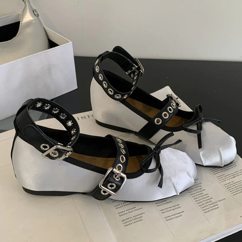 Rivet Ballerina Shoes Flat Designer Mules Shoes Fashions Round Toe Skeleton Ballet Shoes Metal Decoration Mary Jane Pumps