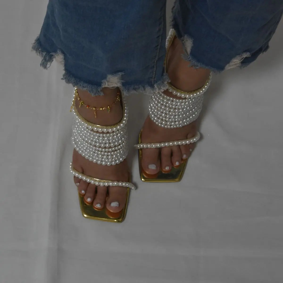 Brand Desigh New Gold String Bead Pearl Wrap Slip on Thin Heels Party Summer Sandals Bride Wedding Dress Shoes