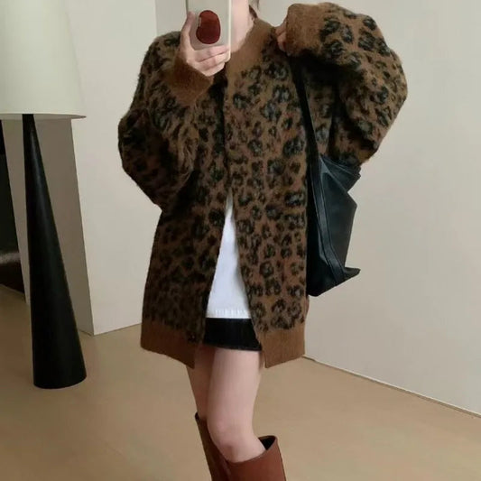 Sweet Hot Girl Leopard Print Loose Knitted Cardigan Autumn and Winter Retro Oneck Longsleeved Sweater Female Clothes