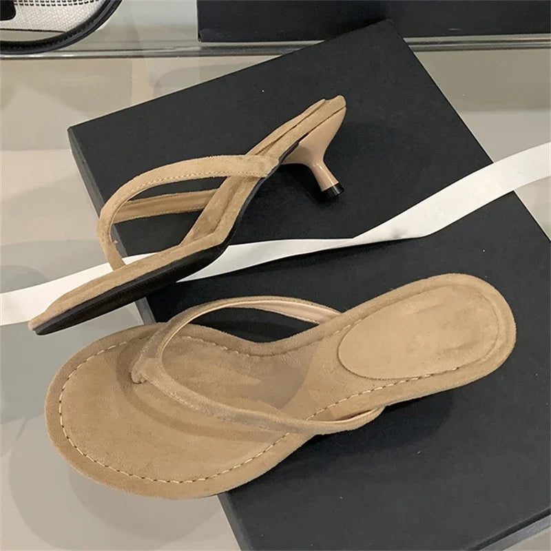Summer Thin Low Heels Slippers Round Clip Toe Beach Sandals Flip Flops Shoes Zapatos De Mujer