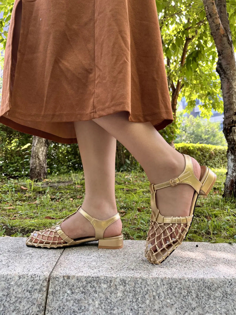 French Retro Hollowed Out Mesh Sandals Square Toe Sandals for Back Hollow Buckle Strap Flat Shoes Summer