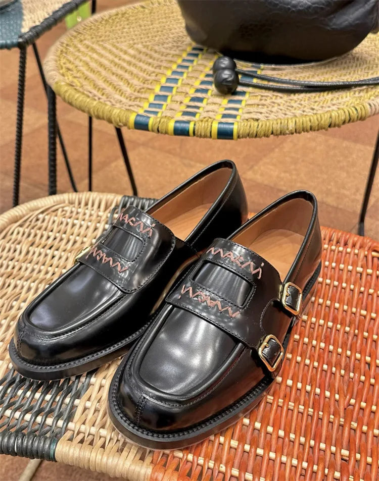 New Niche British Style Embroidered Letter Small Leather Shoes Metal Buckle Loafers Designer Shoes for