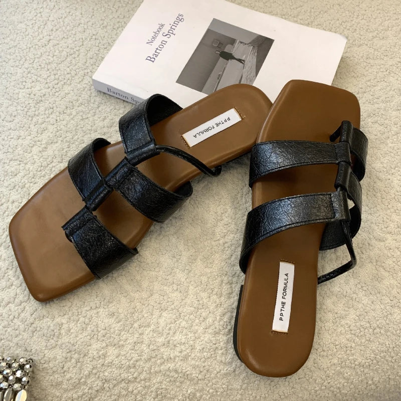Designer Set Toe Flat Sandals Square Head Hollow Slippers Summer Party Soft Bottom Beach Shoes Flip Flops
