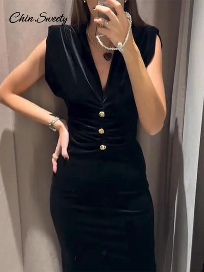 V-neck Velvet Long Dress for Sleeveless Pleat Metal Button High Waist Party Dresses Lady Evening Gown