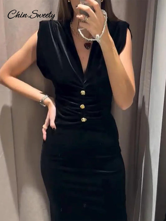 V-neck Velvet Long Dress for Sleeveless Pleat Metal Button High Waist Party Dresses Lady Evening Gown