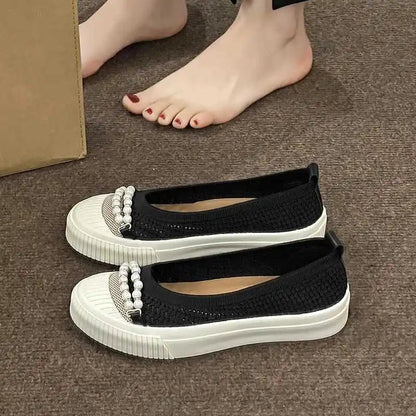 Shallow Mouth Round Head Single Shoes Spring Autumn New Woven Pearl Bow Thick Soled Low Comfort Loafer Shoe