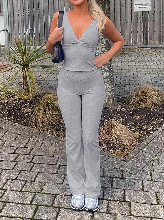 Gray Slim Sleeveless V Neck Vest and V Shape Waist Flared Leggings 2 Pieses Pants Sets Summer Baddie Outfits