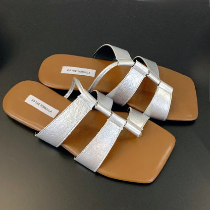 Designer Set Toe Flat Sandals Square Head Hollow Slippers Summer Party Soft Bottom Beach Shoes Flip Flops